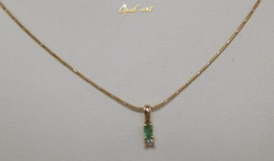 Naszyjnik ze szmaragdem i brylantem z żółtego złota 09