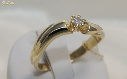 Pierścionek z brylantem, ze złota żółtego Pi 238a